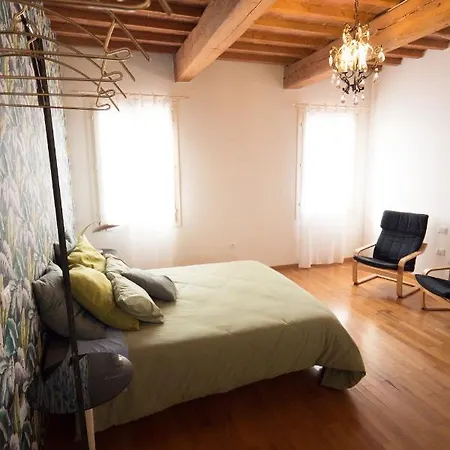 Guest house L'andito 4*